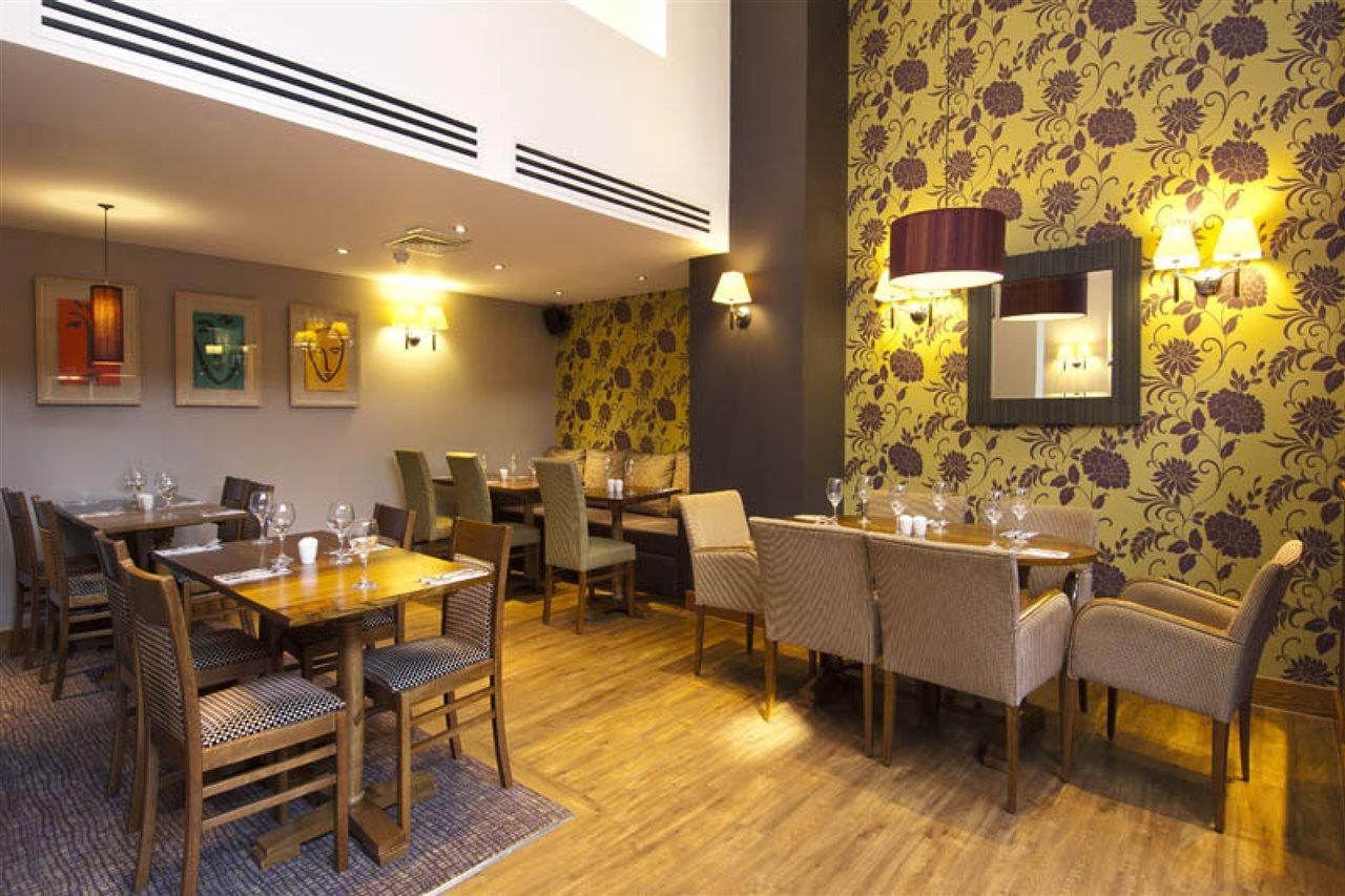 Premier Inn London City Exterior photo